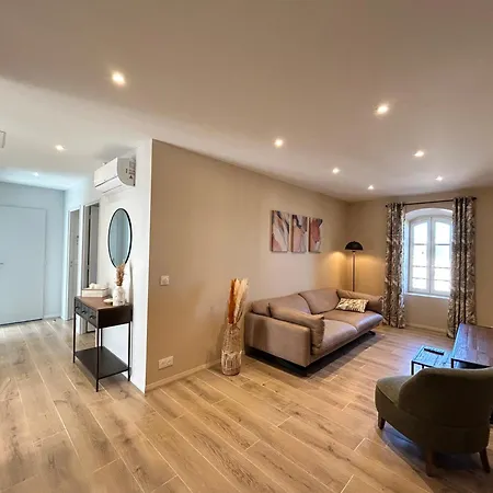 Centre De Apartment *