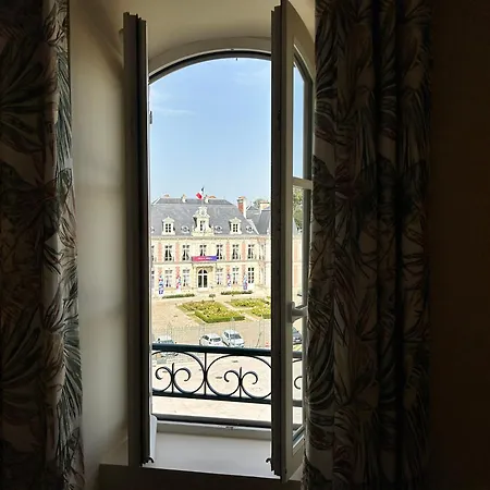 2 Centre De Poitiers